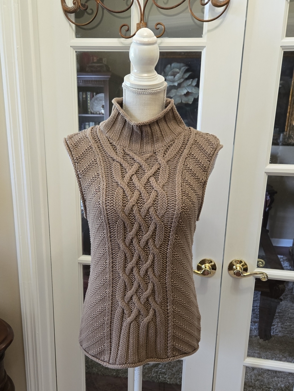 Somedays Lovin Taupe Cable Knit Sleeveless Turtleneck Sweater Vest Sz Small NEW